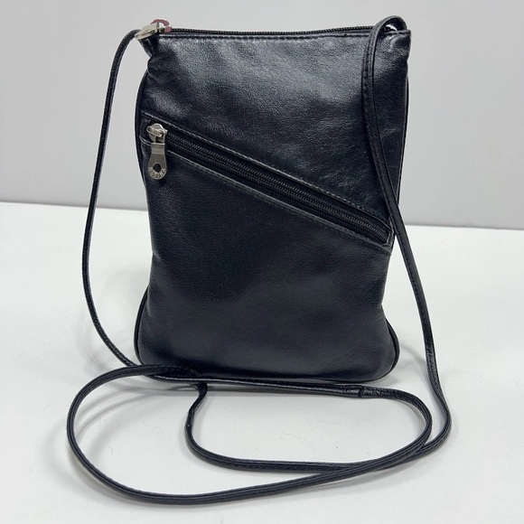 WILSON’S Leather MAXIMA BRAND NEW WITH TAGS Black Crossbody Bag with 2-Zippers!